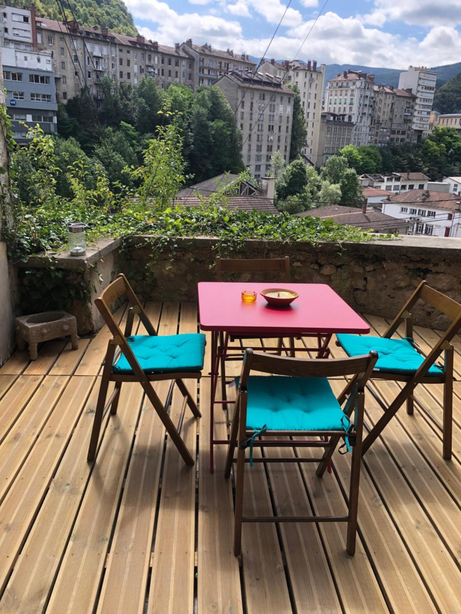 T2 Avec Terrasse Calme Et Ensoleillee Apartment Saint-Claude Exterior foto